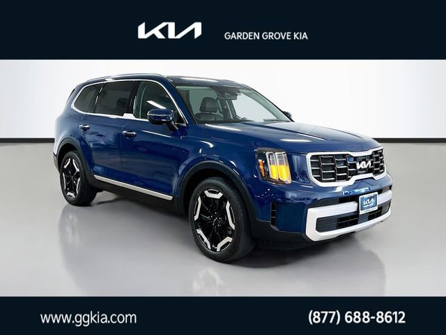 Used 2024 Kia Telluride S w/ S Sunroof Package