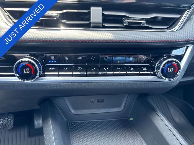 New 2026 Chevrolet Equinox RS w/ Convenience Package III FWD image 19