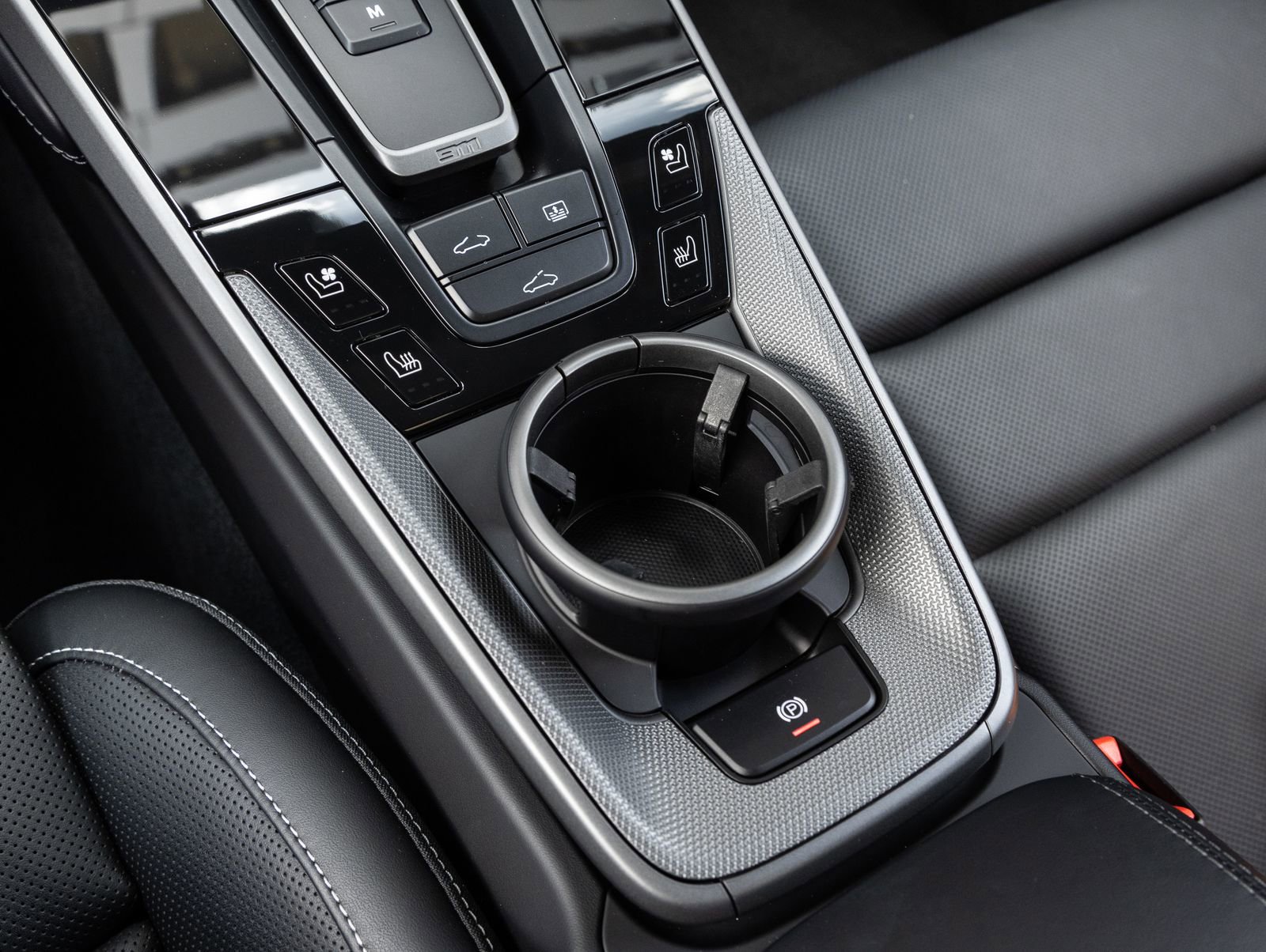 Certified 2024 Porsche 911 Carrera S RWD image 30