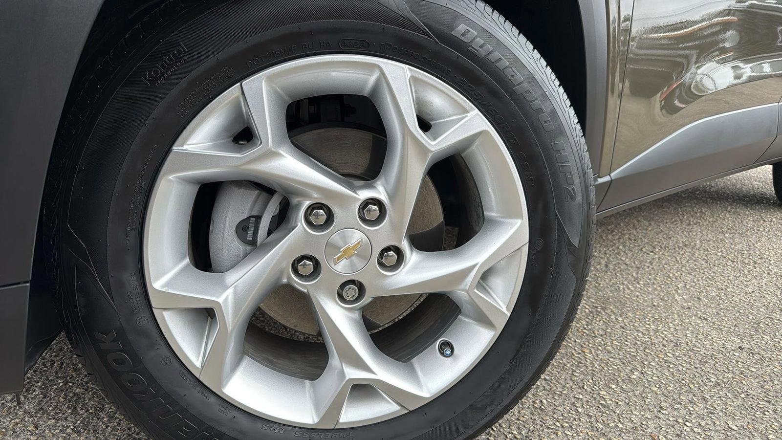 Used 2024 Chevrolet Trax LS w/ LS Convenience Package image 9