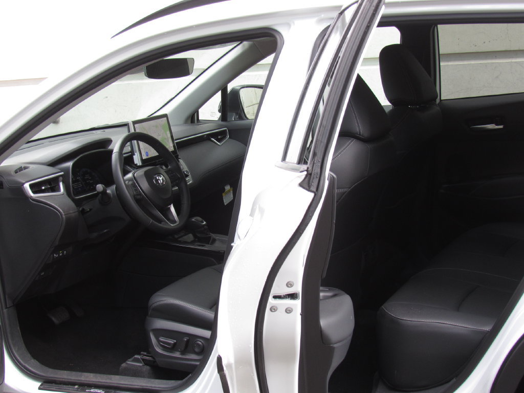 Certified 2026 Toyota Corolla Cross XLE w/ Convenience Package AWD/4WD image 13