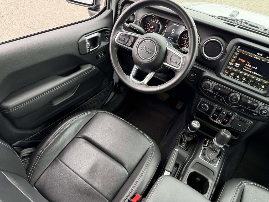Used 2022 Jeep Wrangler Unlimited Sahara image 27