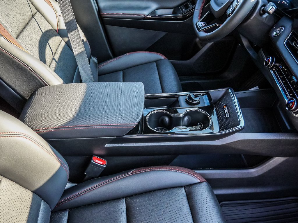 New 2027 Chevrolet Equinox RS w/ Safety and Technology Package FWD image 18