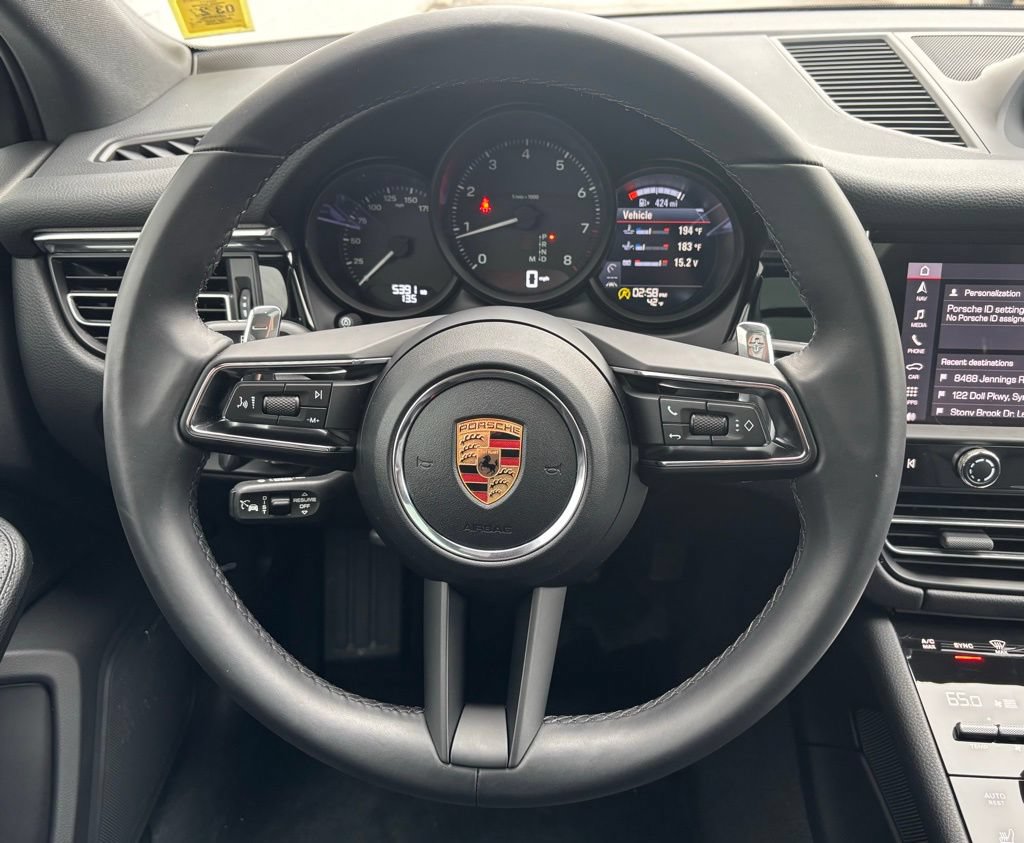 Certified 2026 Porsche Macan AWD/4WD image 8