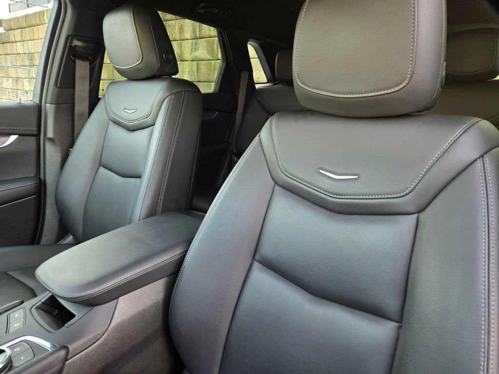 Used 2022 Cadillac XT5 Luxury image 33