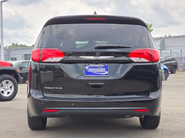 New 2027 Chrysler Pacifica LX FWD image 22