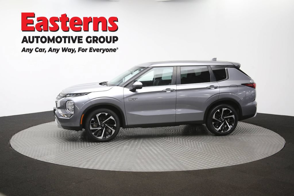 Used 2023 Mitsubishi Outlander SE AWD/4WD image 59