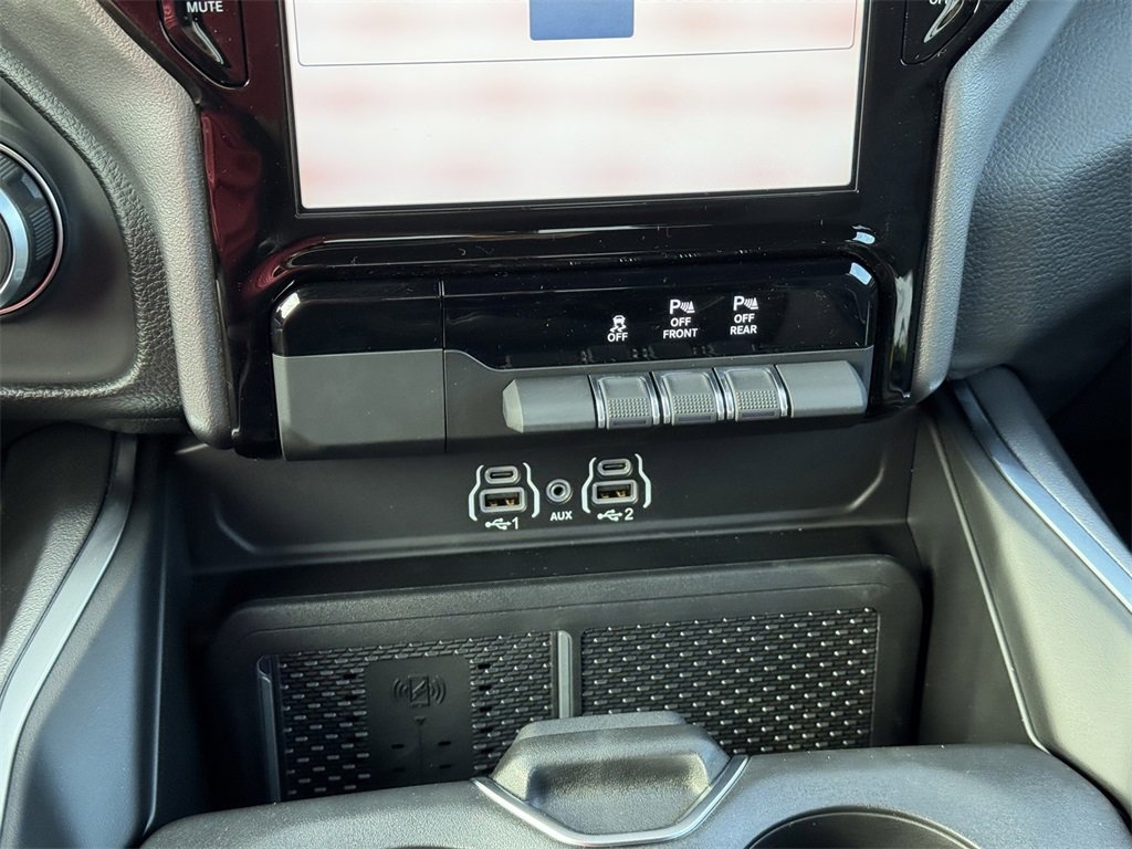 New 2026 RAM 1500 4x4 Crew Cab image 18