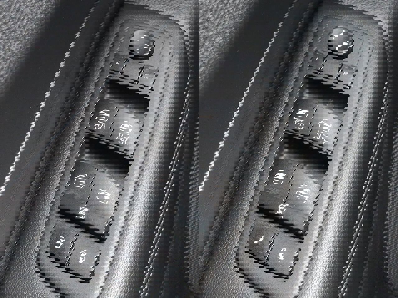 Used 2022 Dodge Durango SXT w/ Trailer Tow Group IV AWD/4WD image 21