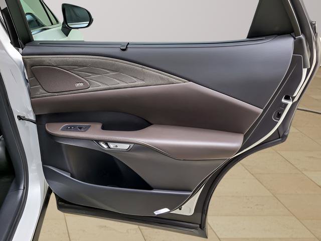 Used 2024 Lexus RX 450h AWD w/ Convenience Package image 28