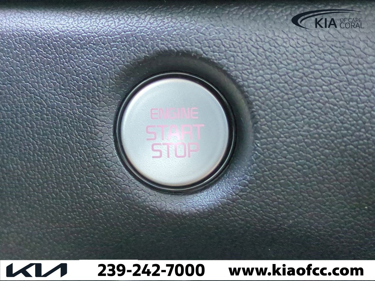 Used 2025 Kia Sorento S w/ Panoramic Sunroof Package image 30