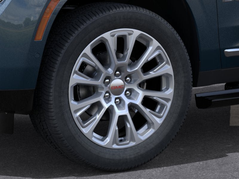 New 2026 GMC Yukon Denali w/ Denali Reserve Package AWD/4WD image 9