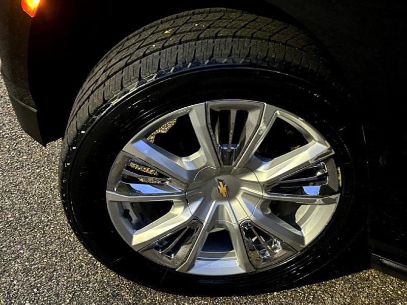 Used 2021 Chevrolet Suburban High Country w/ Premium Package image 49