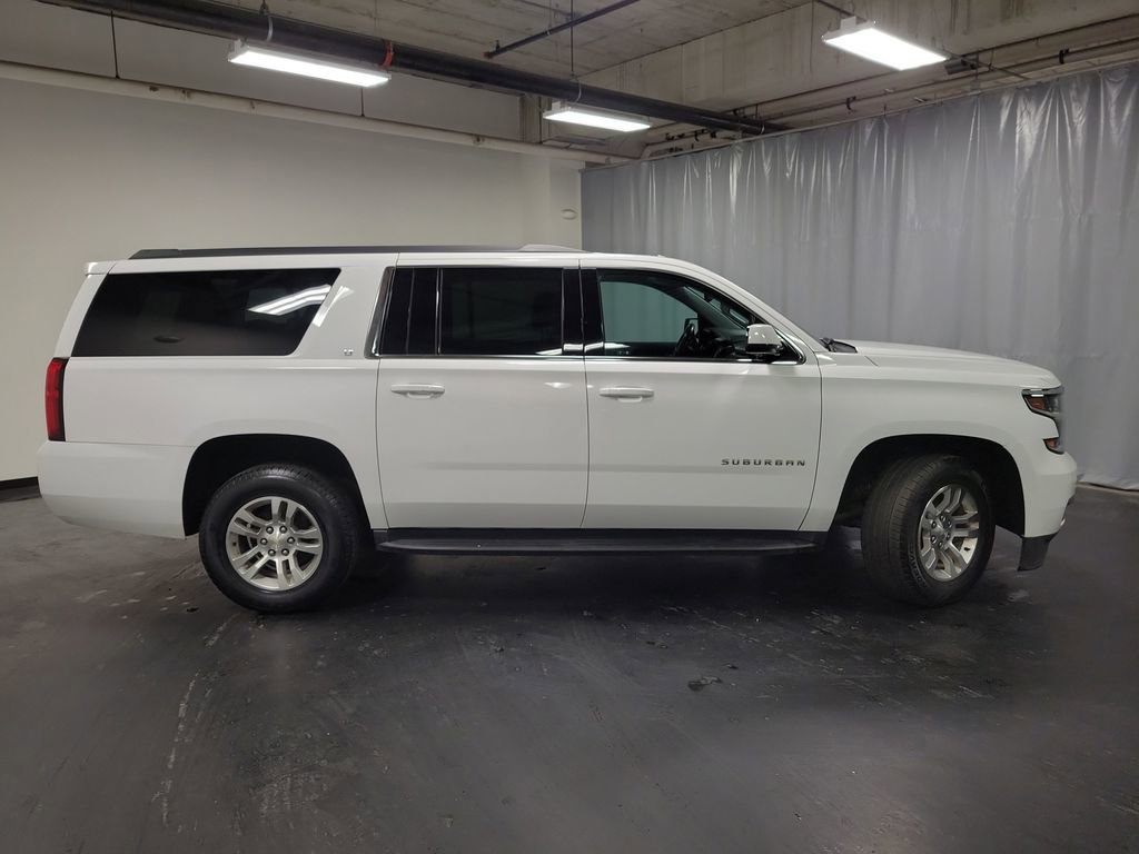 Used 2020 Chevrolet Suburban LT image 10