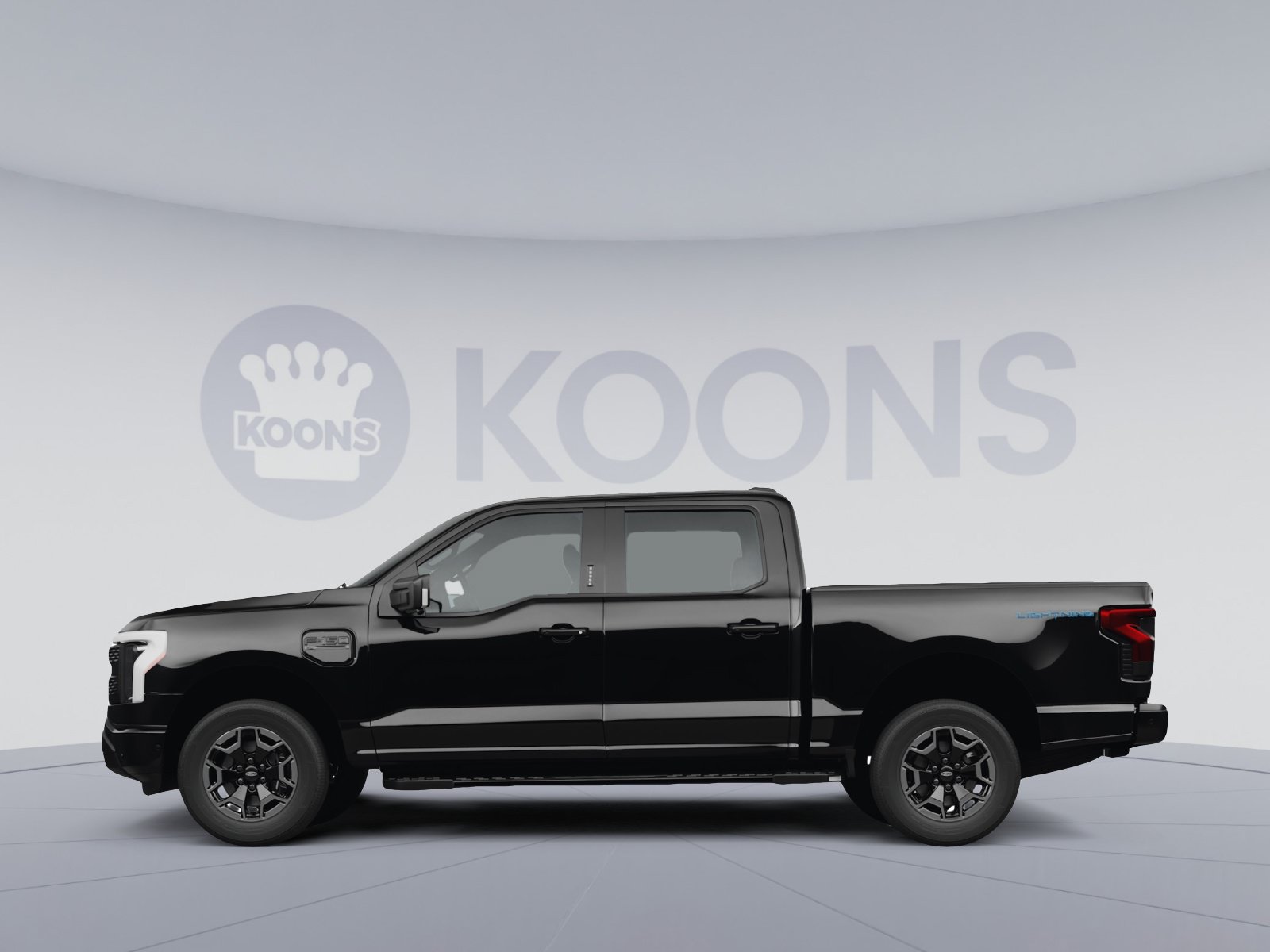 Used 2023 Ford F150 Lightning XLT AWD/4WD image 2