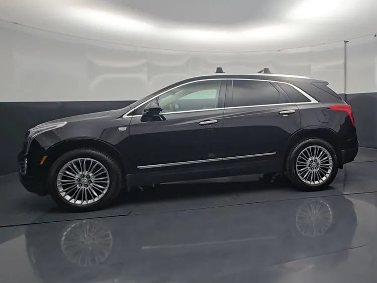 Used 2017 Cadillac XT5 Premium Luxury FWD image 19