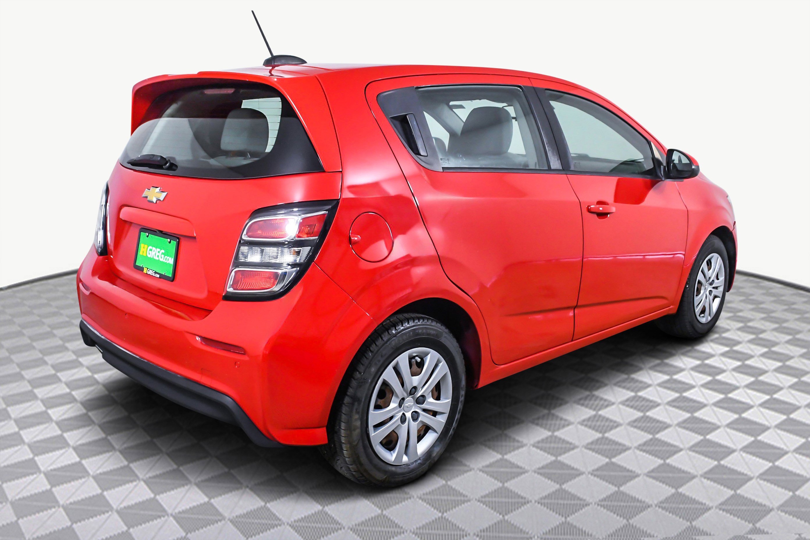 Used 2020 Chevrolet Sonic LT image 8