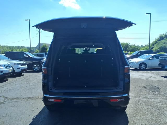 Certified 2024 Jeep Wagoneer Series II AWD/4WD image 7