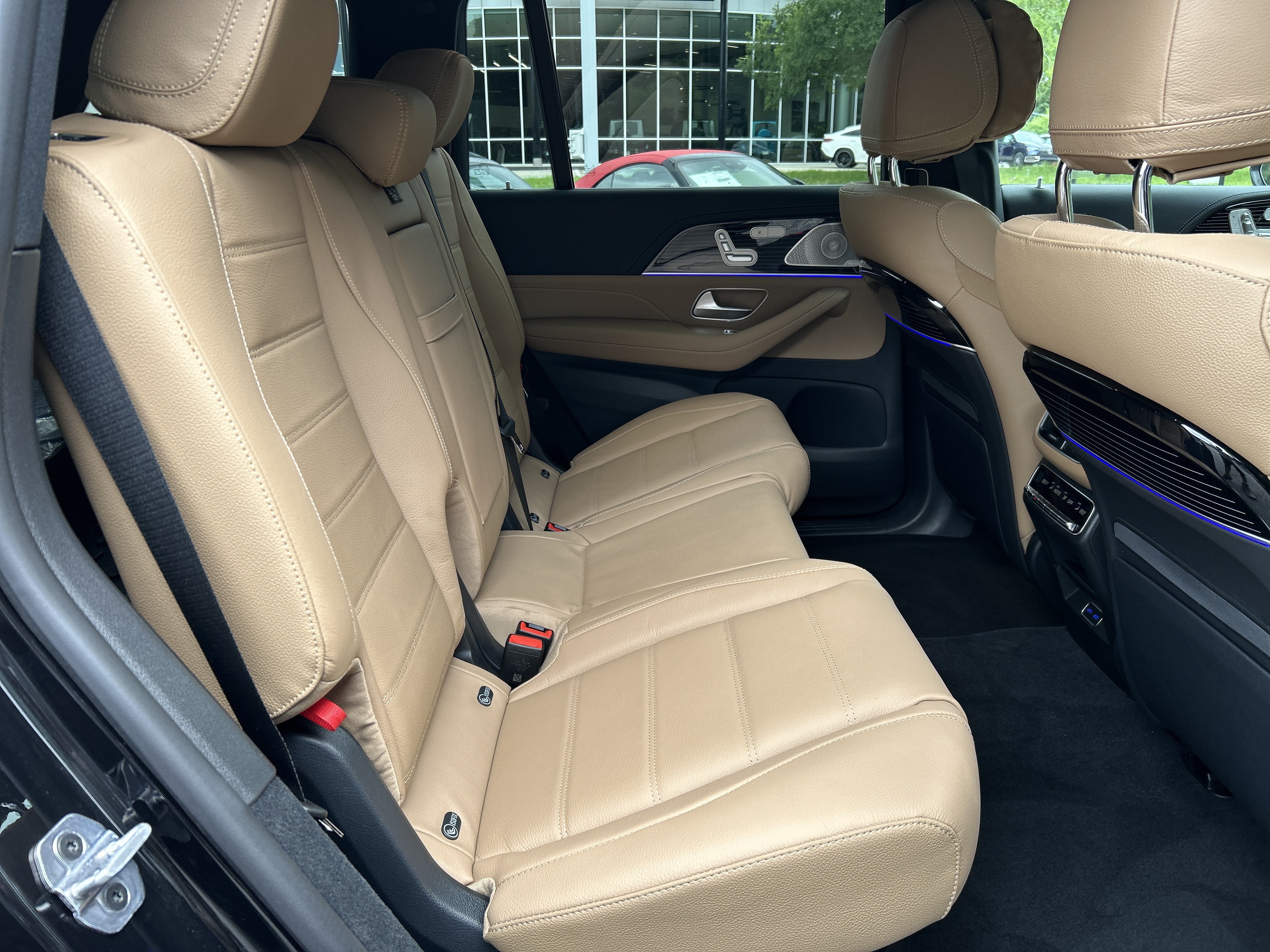 New 2026 Mercedes-Benz GLS 580 4MATIC image 44