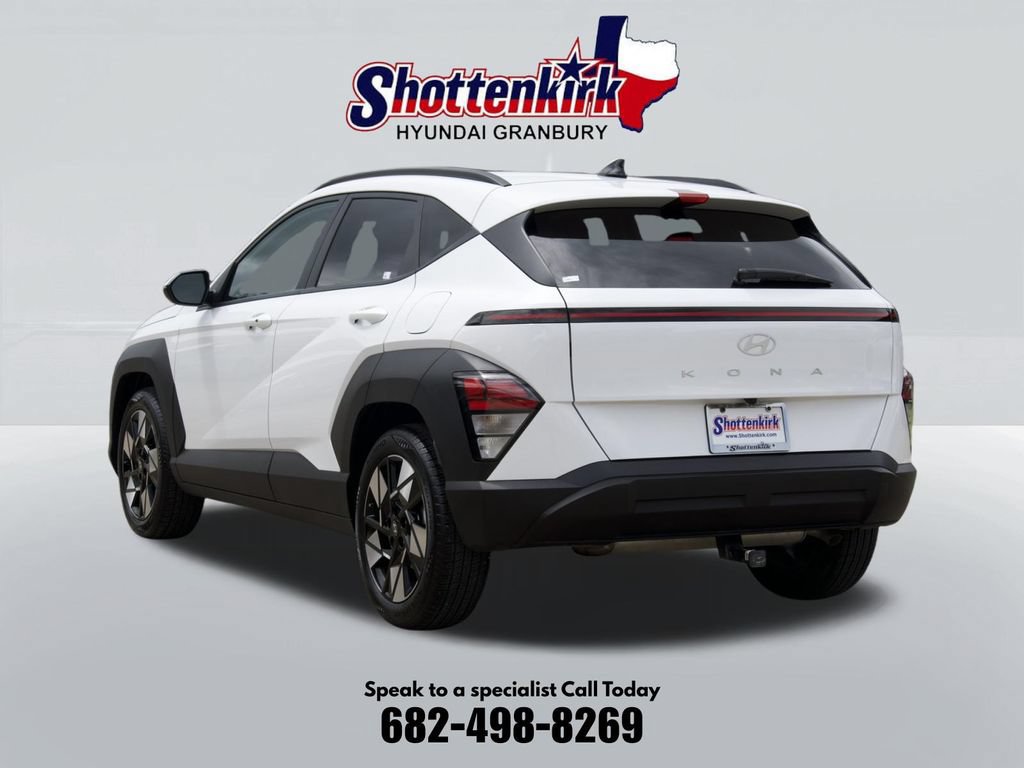 Used 2025 Hyundai Kona SEL FWD image 8
