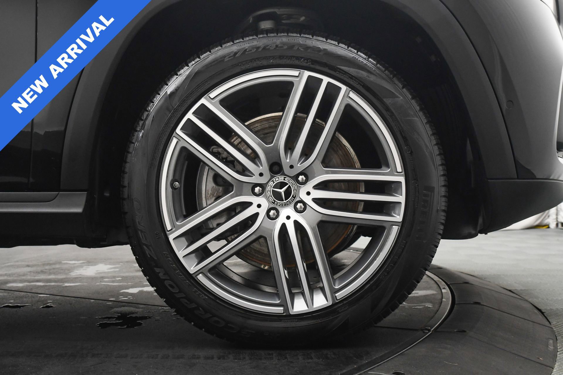 Used 2025 Mercedes-Benz GLS 450 4MATIC image 35