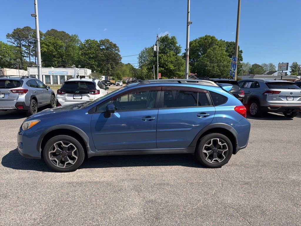 Used 2015 Subaru Crosstrek 2.0i Premium AWD/4WD image 2