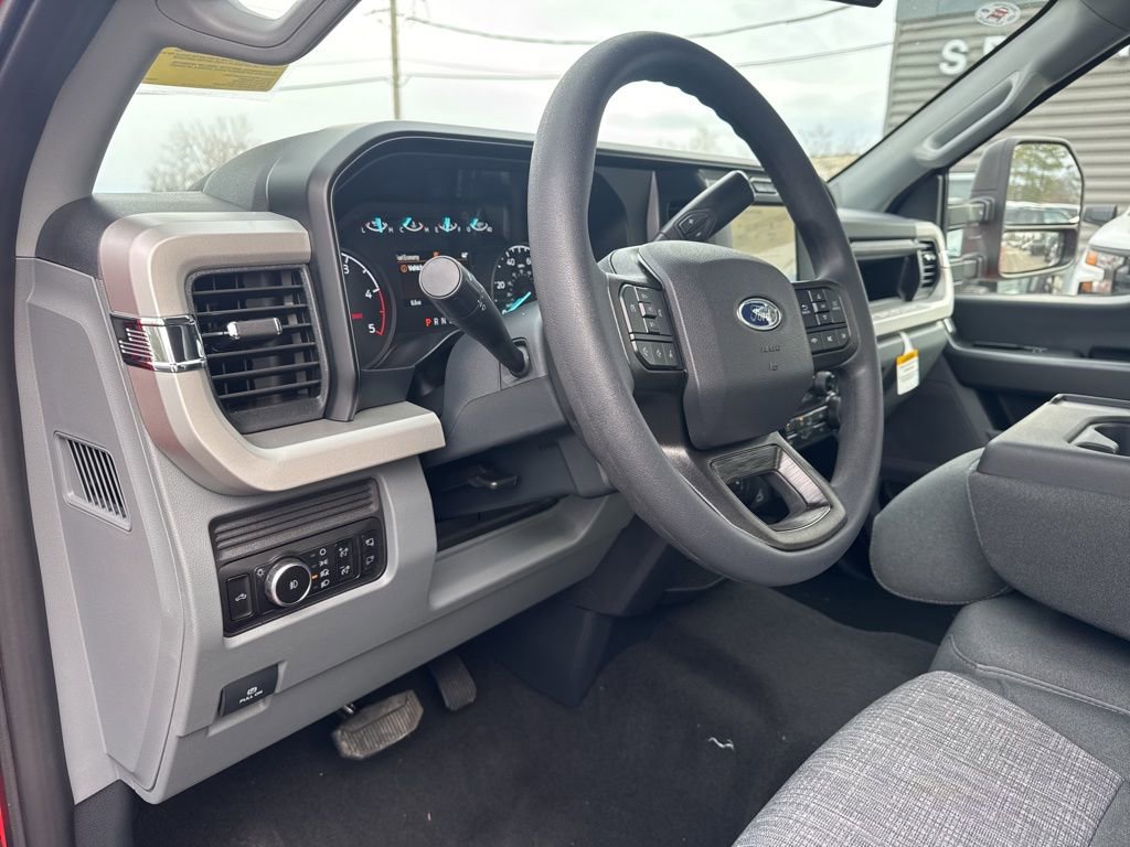 New 2026 Ford F250 XLT w/ FX4 Off-Road Package image 15