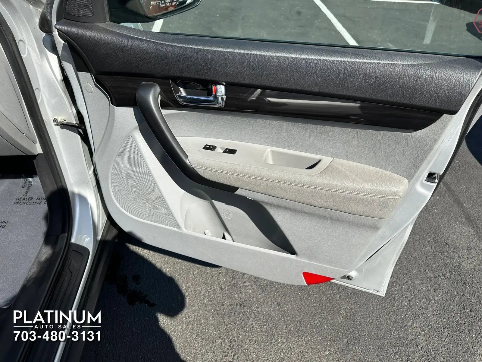 Used 2012 Kia Sorento LX image 18