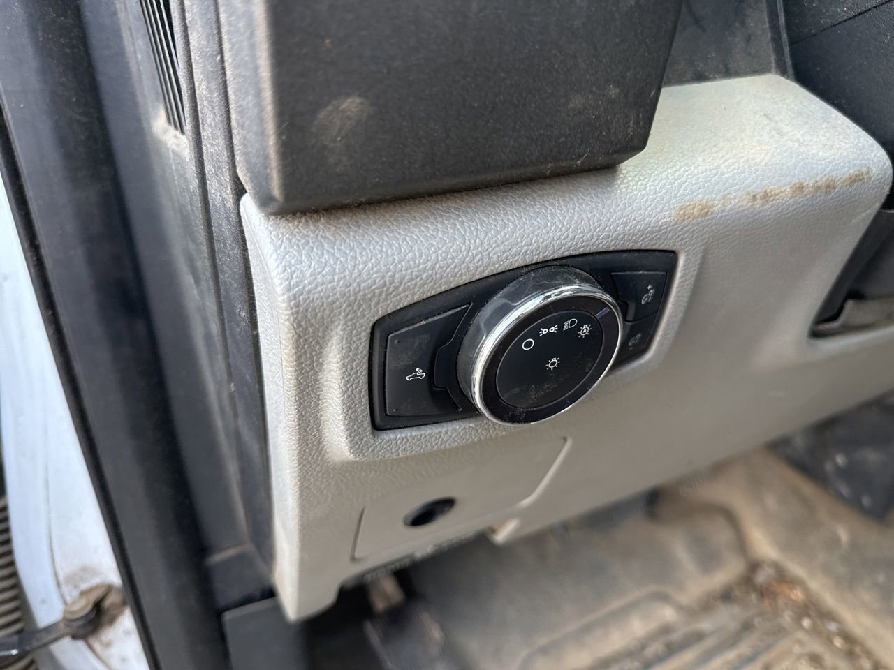 Used 2019 Ford F250 XL w/ Power Equipment Group image 19