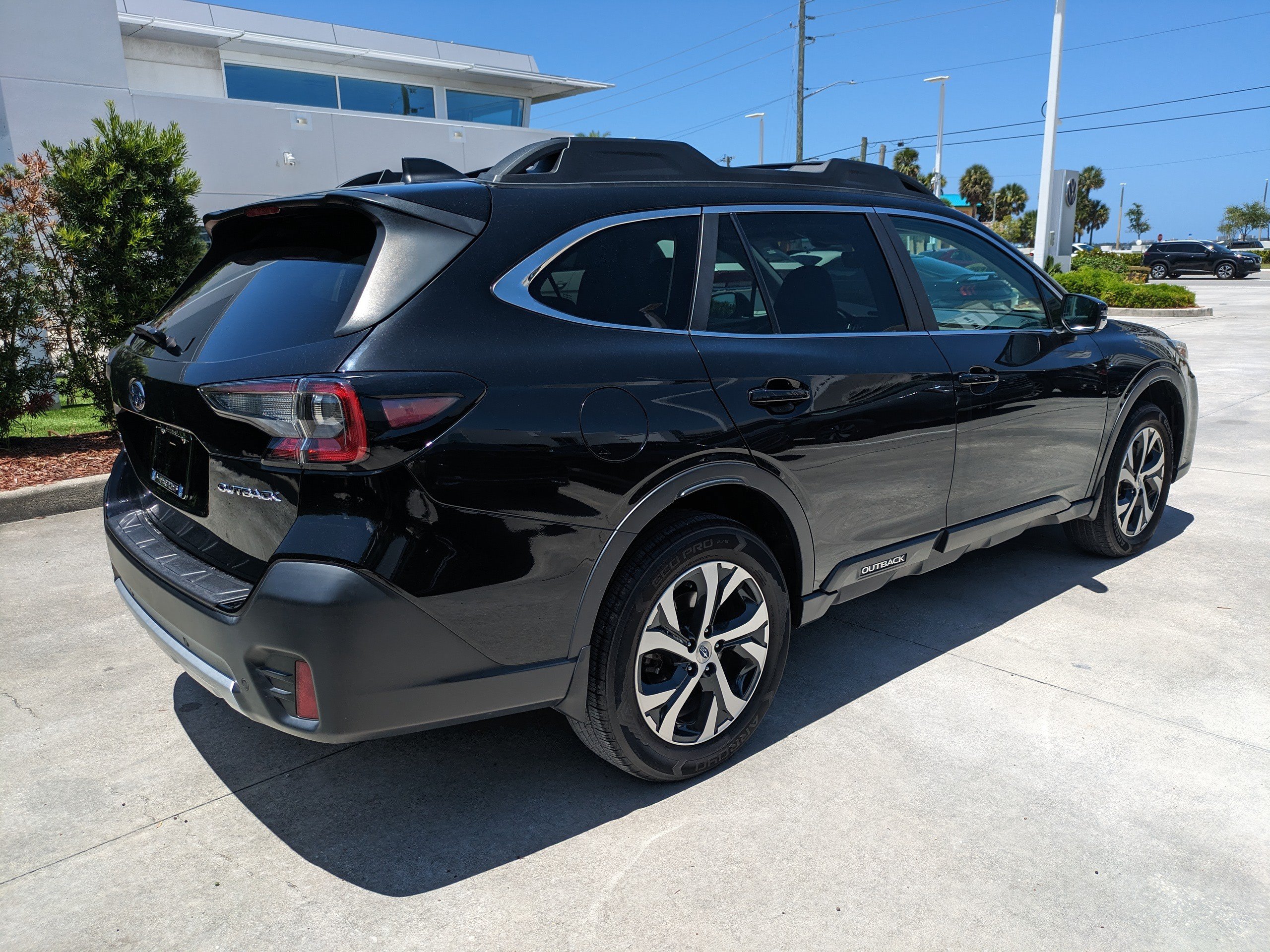 Used 2022 Subaru Outback Limited w/ Popular Package #2 AWD/4WD image 4