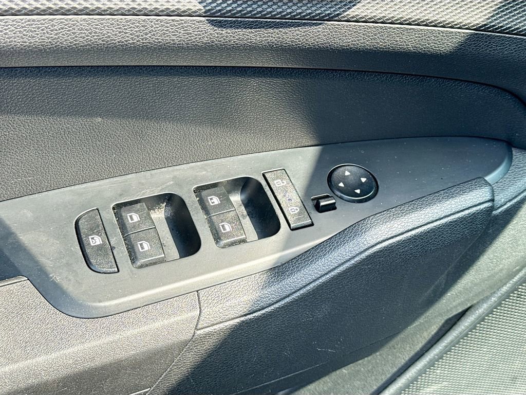 Used 2024 Kia Sportage LX image 18