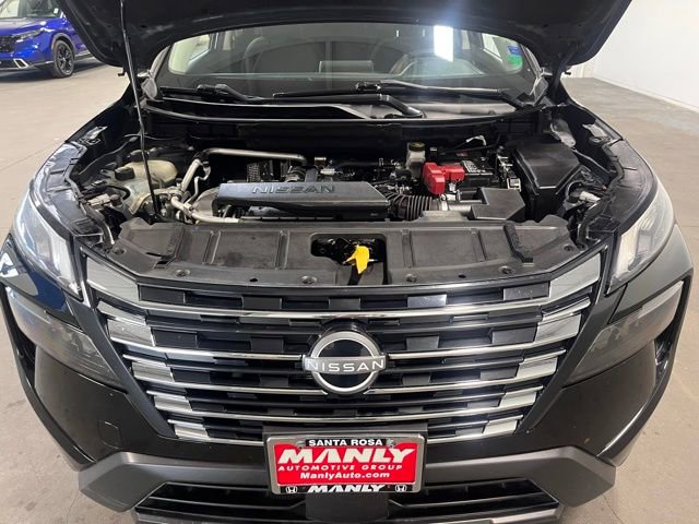 Used 2024 Nissan Rogue S image 9