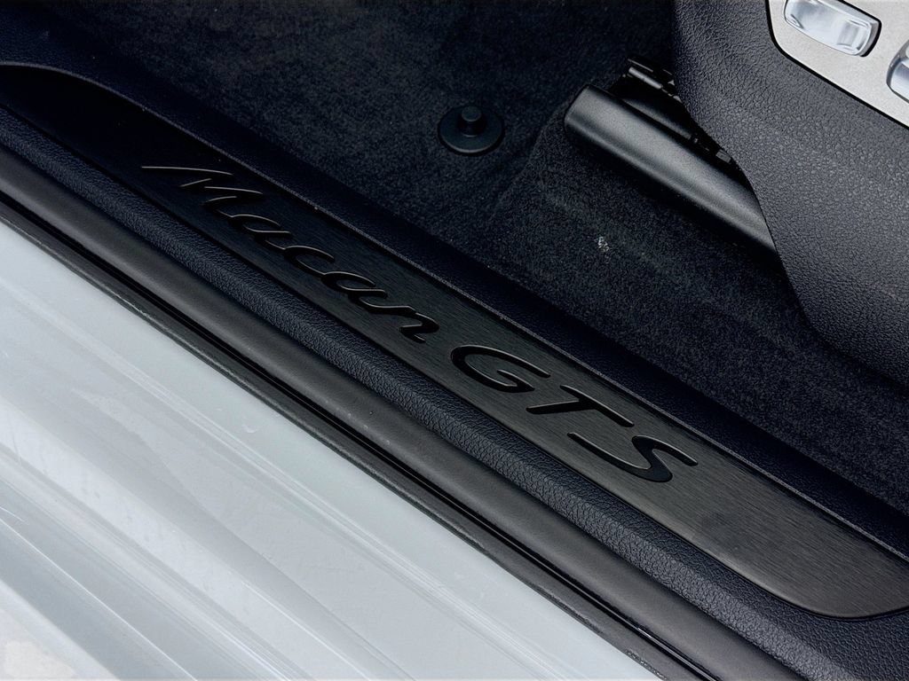 New 2026 Porsche Macan GTS AWD/4WD image 13