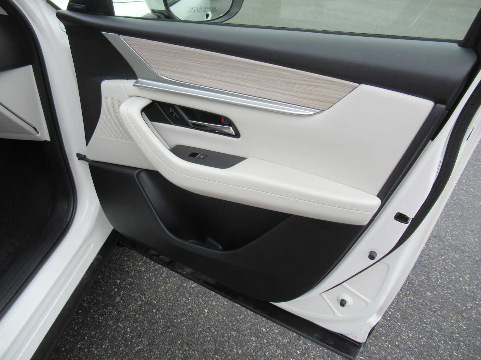 Used 2024 MAZDA CX-90 3.3 Turbo w/ Premium Plus Pkg image 28