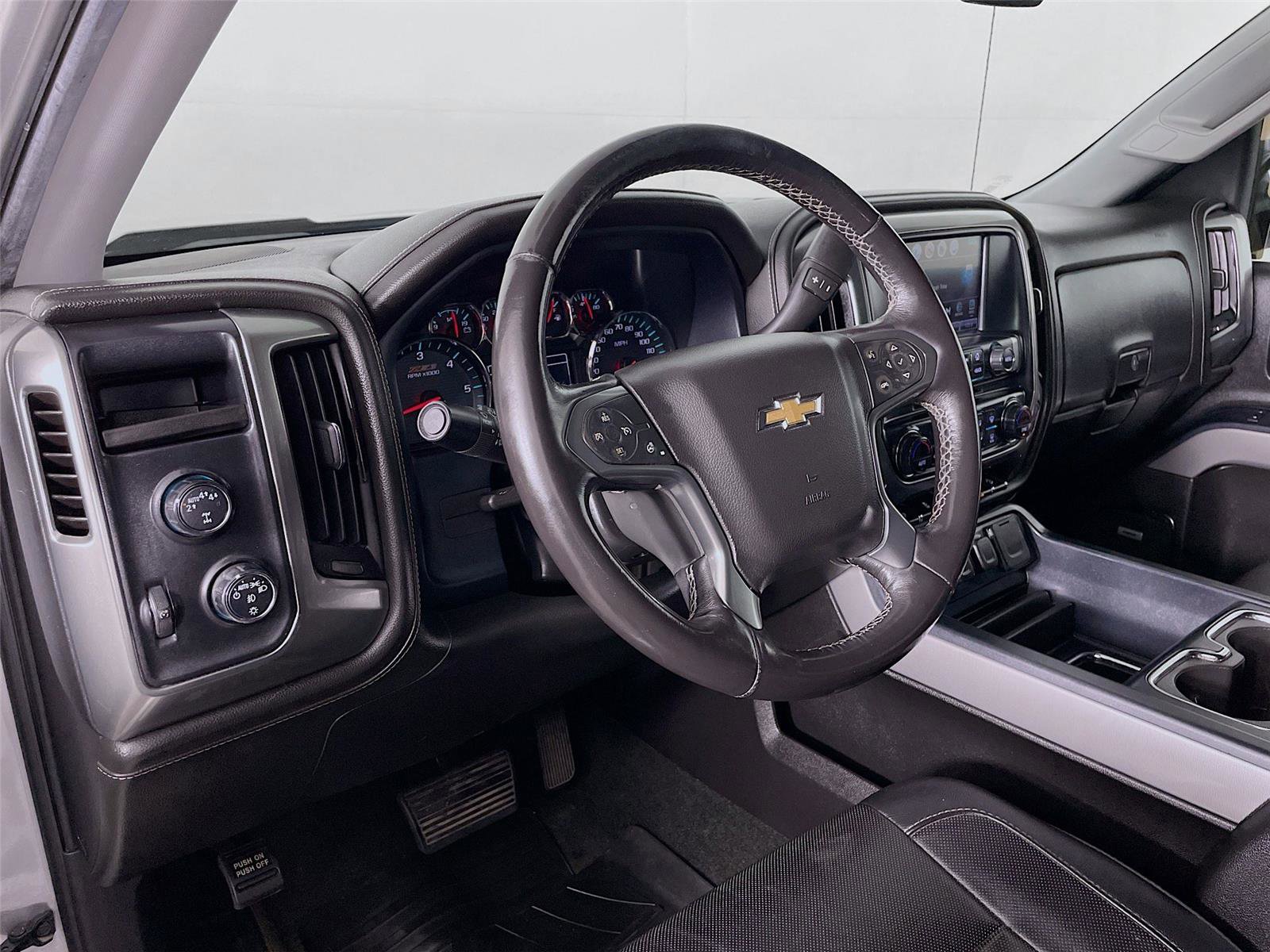 Used 2018 Chevrolet Silverado 1500 LTZ Z71 w/ Redline Edition image 13
