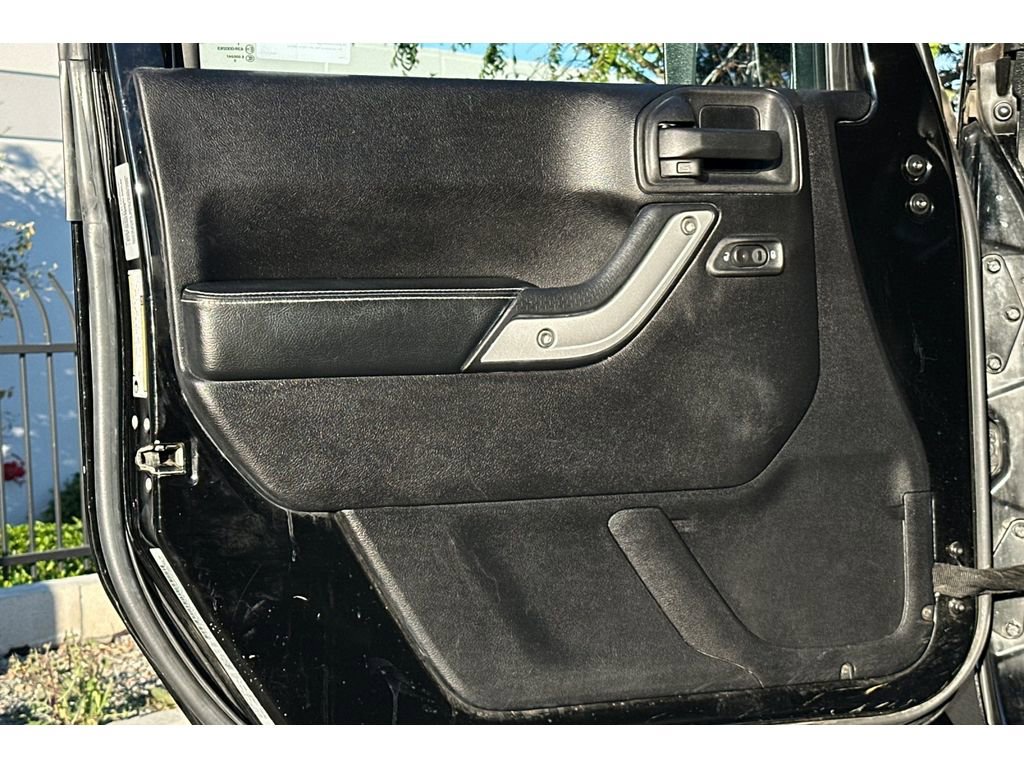 Used 2015 Jeep Wrangler Sport image 11