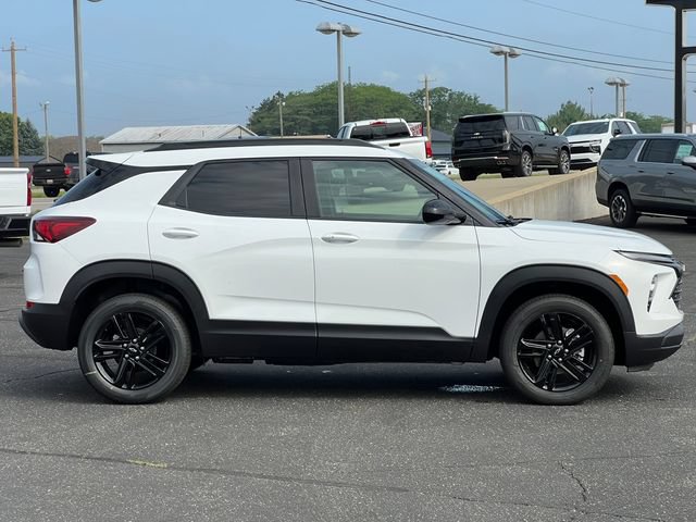 New 2026 Chevrolet TrailBlazer LT w/ Midnight Edition AWD/4WD image 37