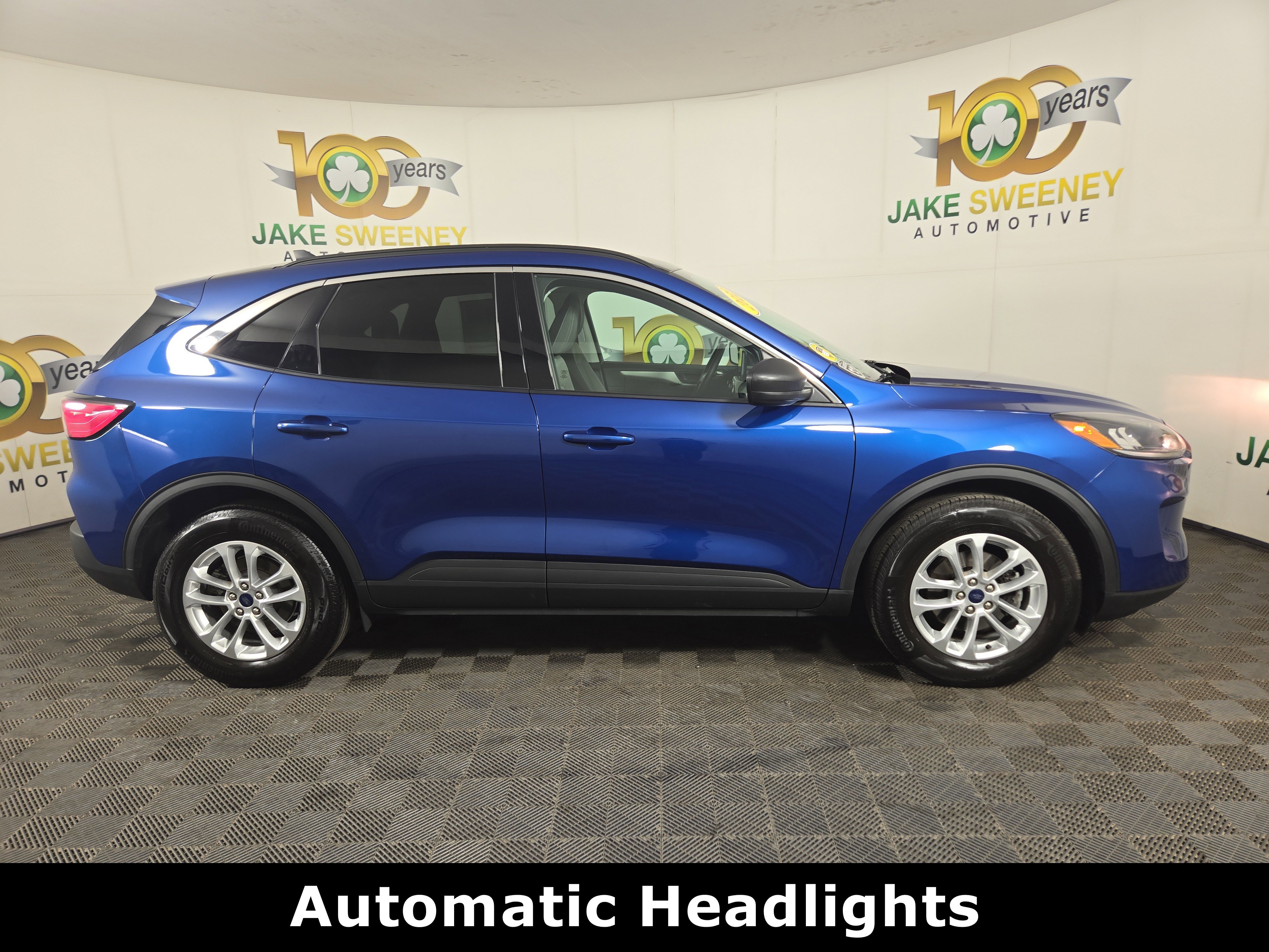 Used 2022 Ford Escape SE w/ Cold Weather Package image 11