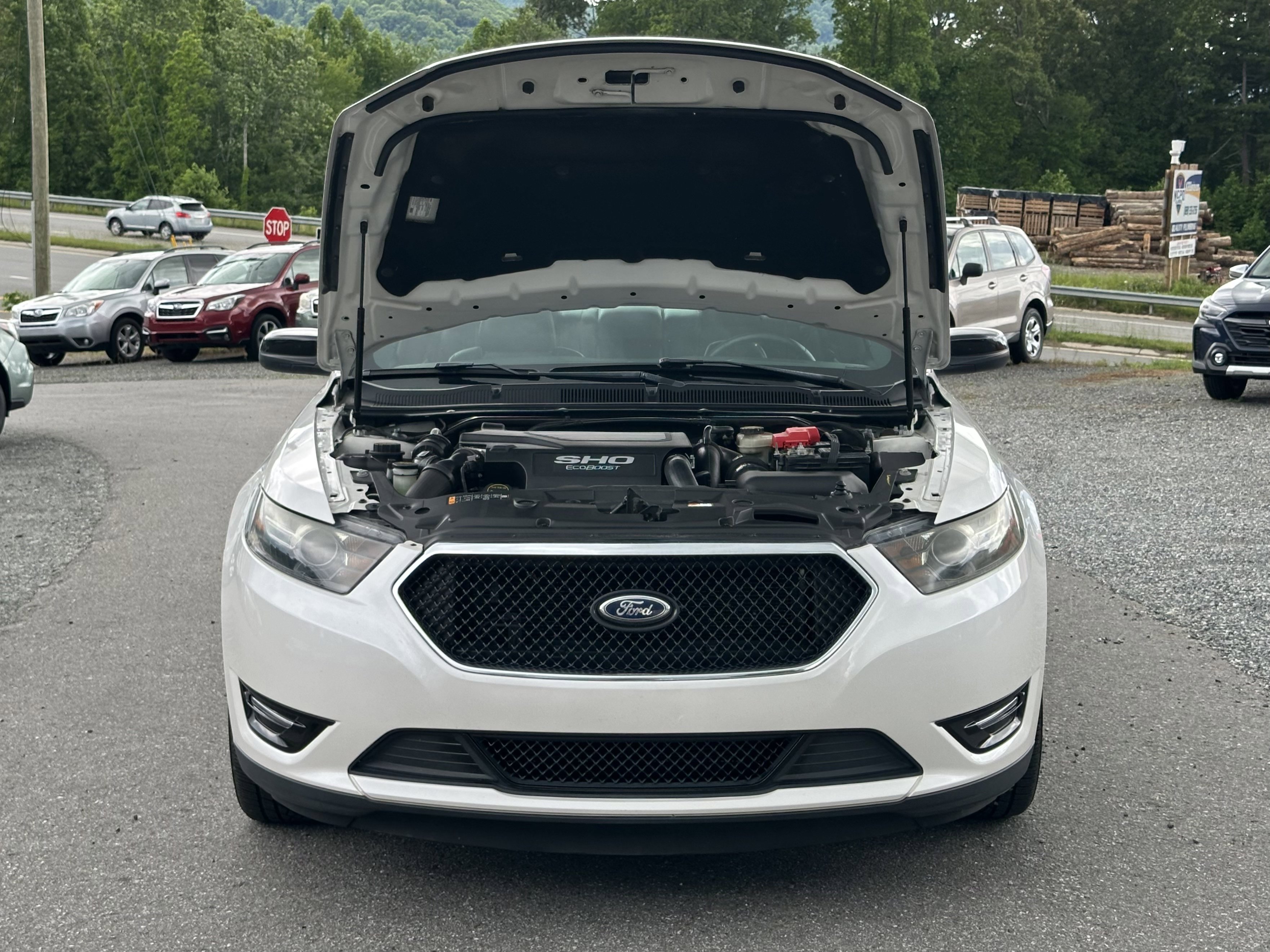 Used 2015 Ford Taurus SHO w/ Equipment Group 401A AWD/4WD image 21