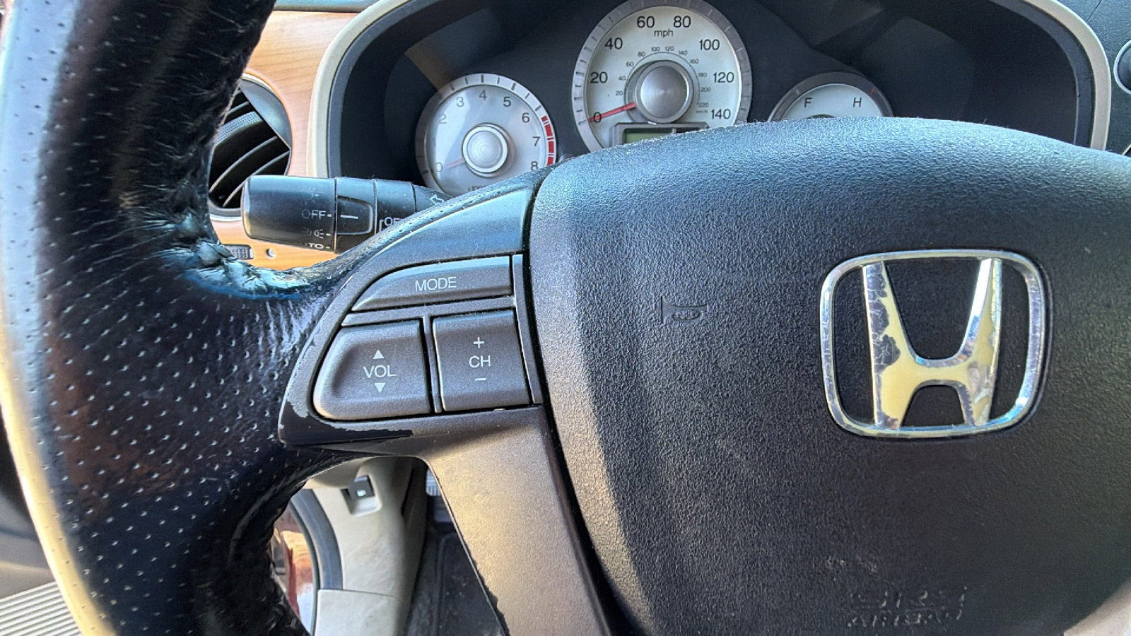 Used 2010 Honda Pilot EX-L image 16