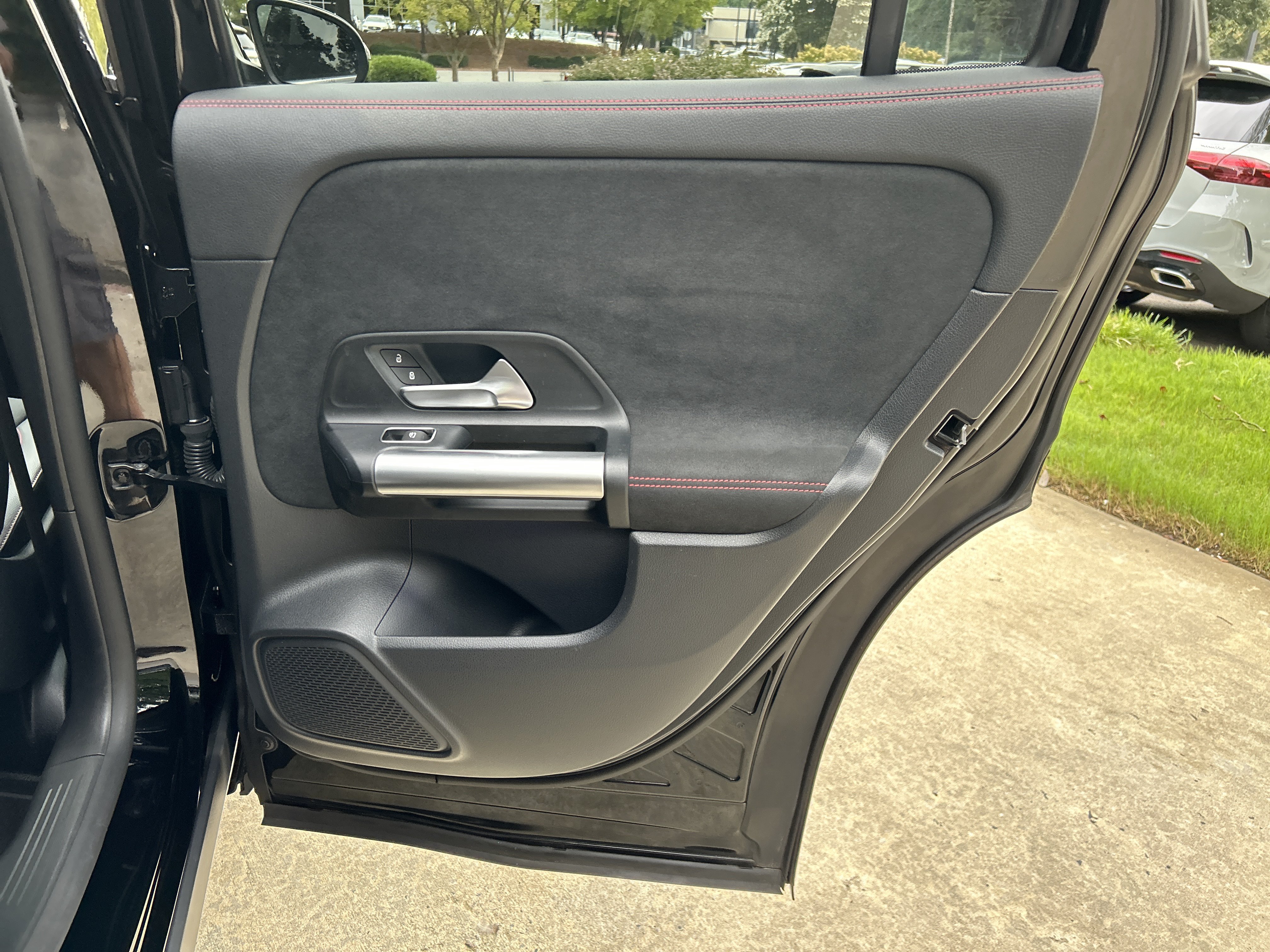 Certified 2023 Mercedes-Benz GLA 250 4MATIC image 41