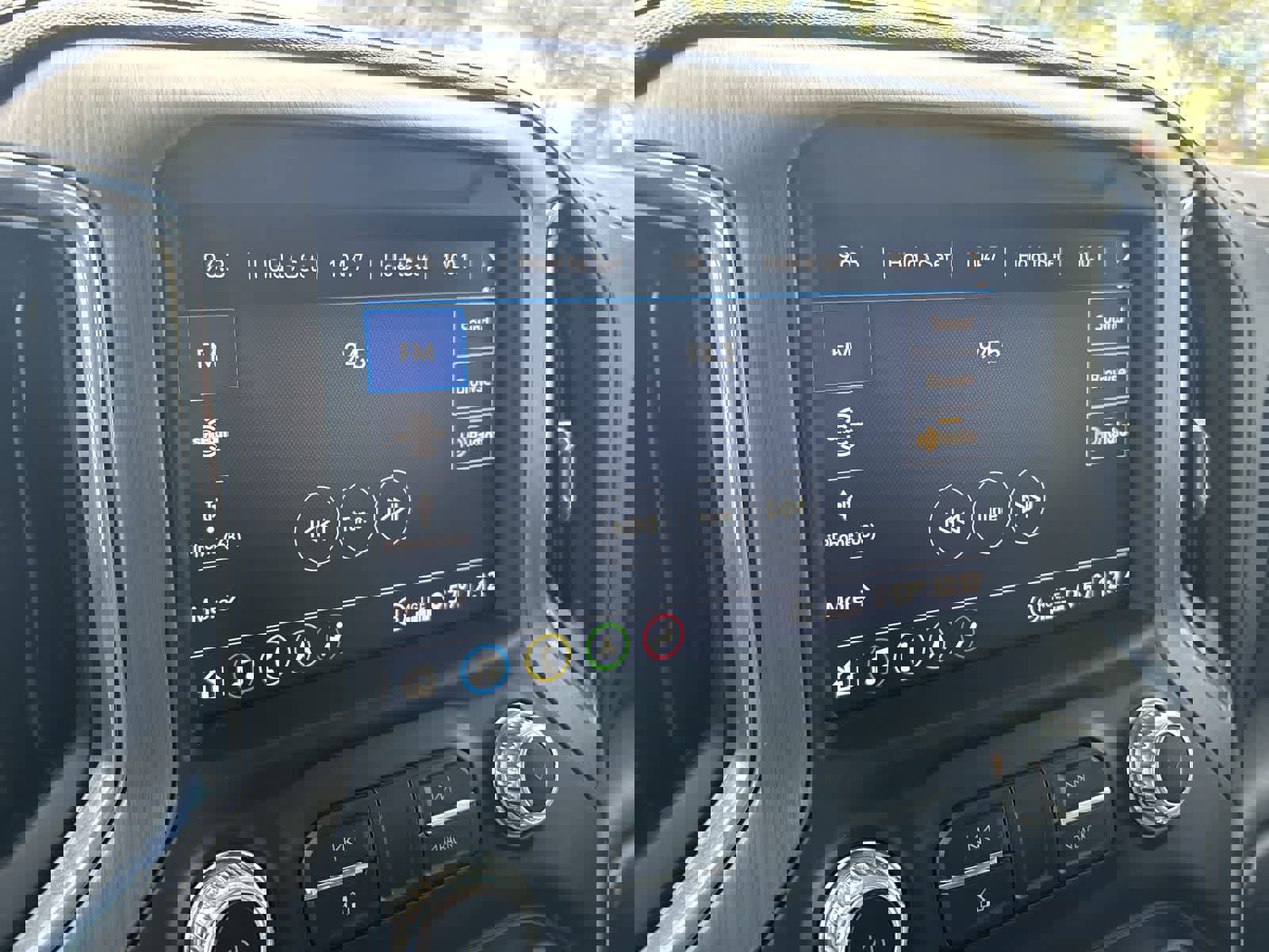 Used 2020 GMC Sierra 3500 Denali w/ Denali Ultimate Package image 19