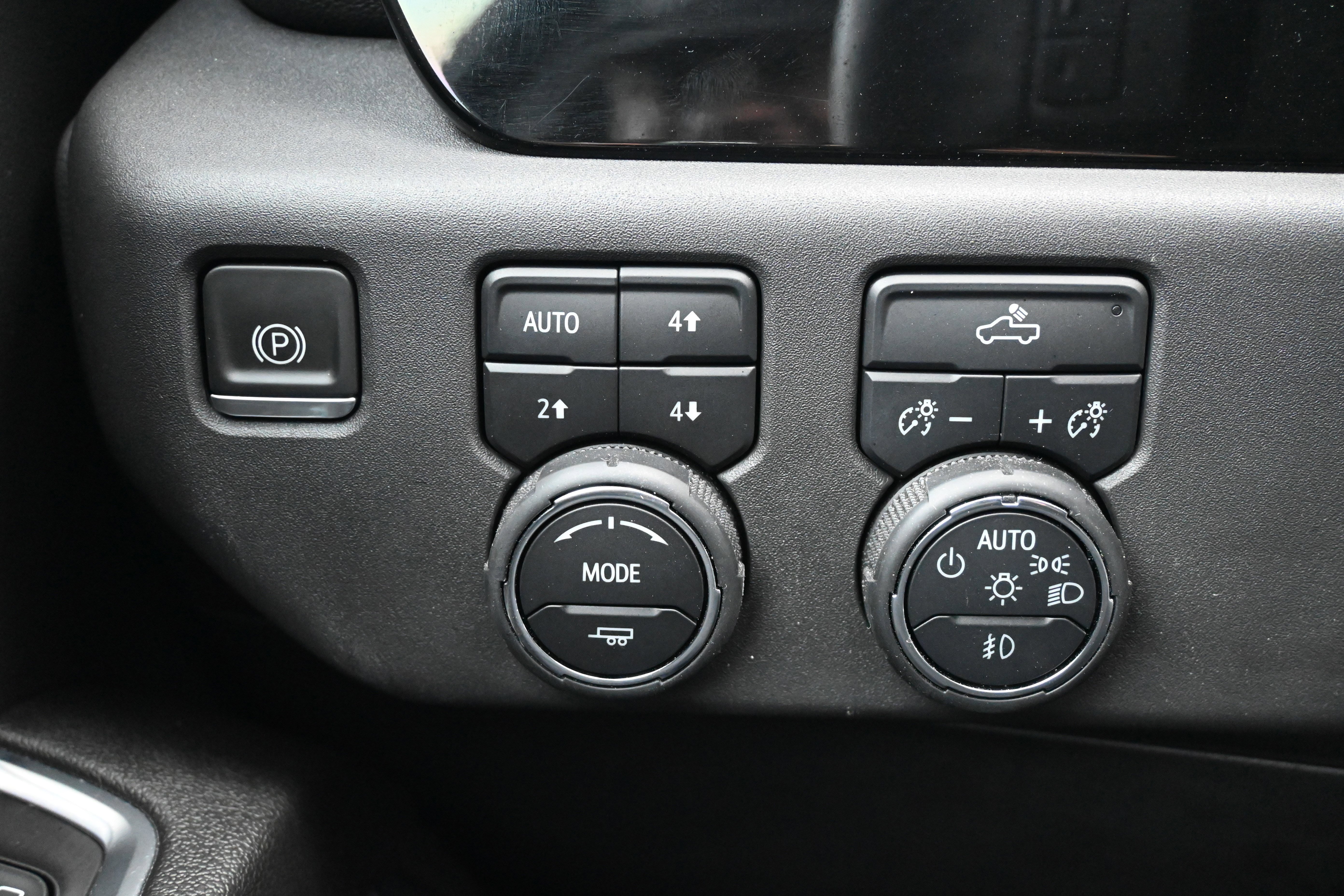 Used 2023 Chevrolet Silverado 1500 LT Trail Boss w/ Protection Package image 28