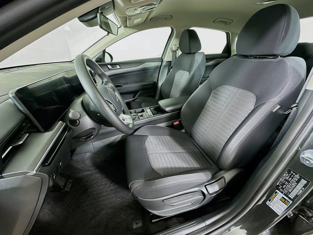 Certified 2025 Kia K5 LXS FWD image 25