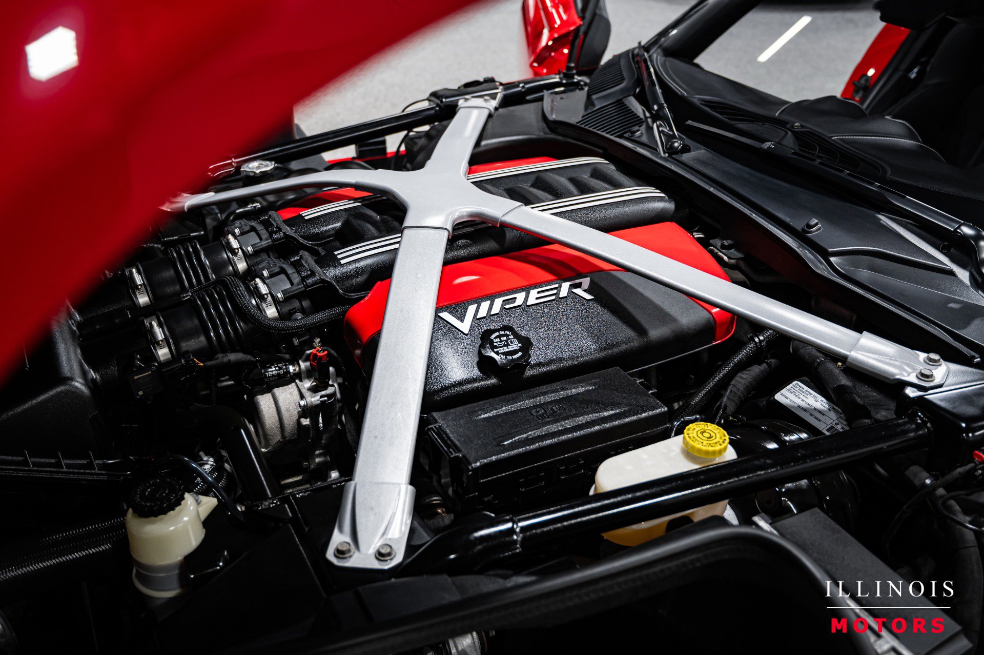 Used 2013 SRT Viper GTS w/ GTS Laguna Interior Pkg image 39