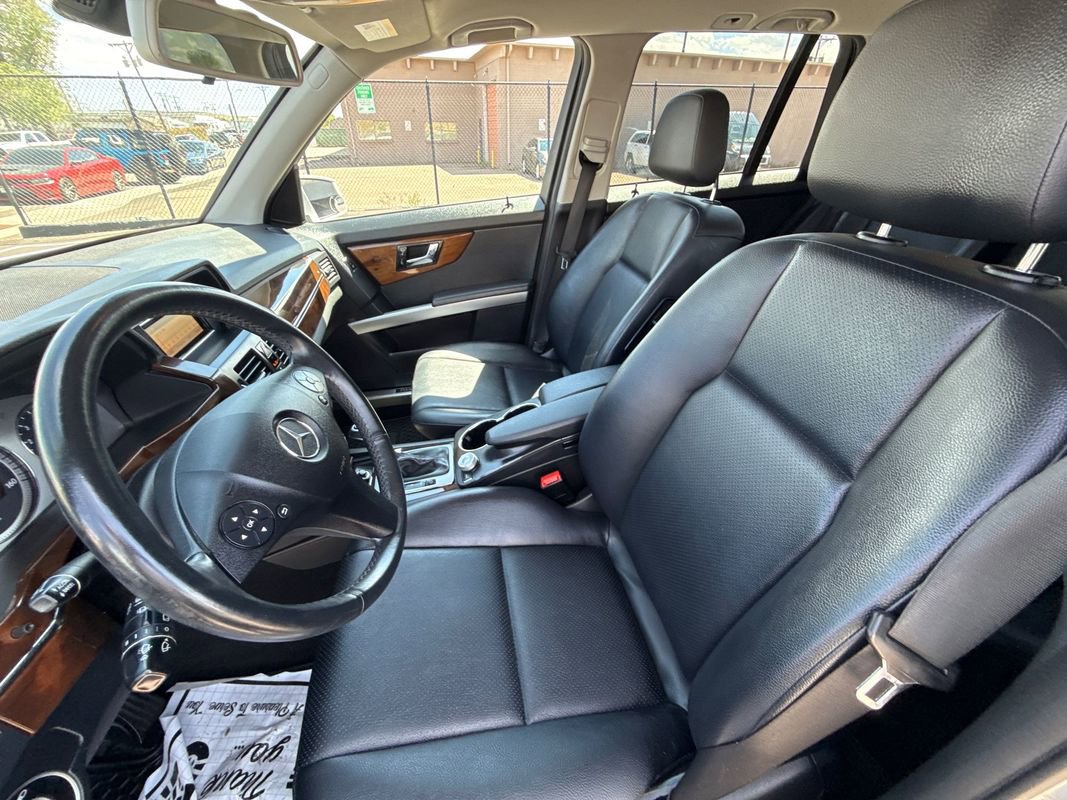 Used 2011 Mercedes-Benz GLK 350 4MATIC image 18