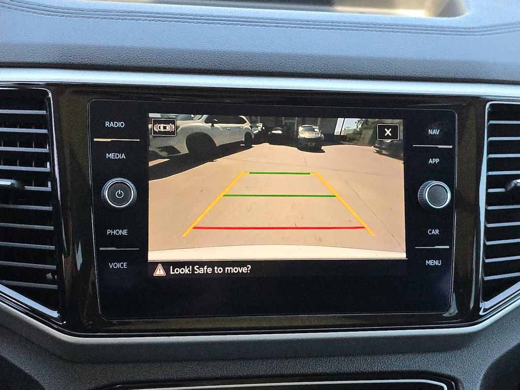 Used 2021 Volkswagen Atlas SEL FWD image 30