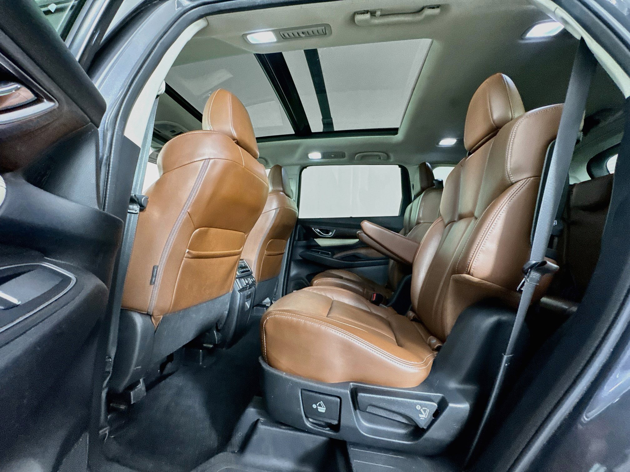 Used 2020 Subaru Ascent Touring AWD/4WD image 26