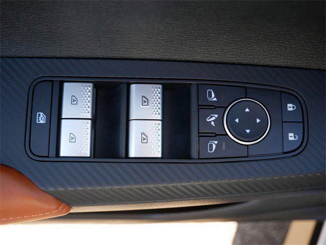 Used 2025 Mitsubishi Outlander SEL image 17