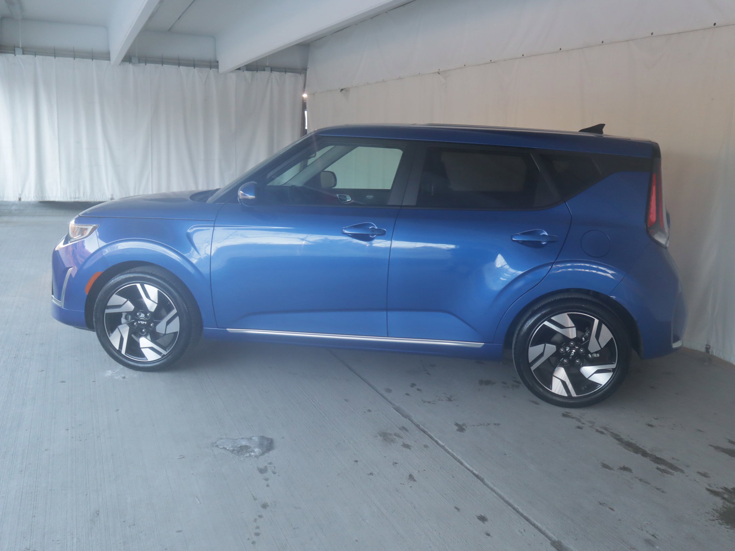 Used 2023 Kia Soul GT-Line w/ GT-Line Technology Package image 22